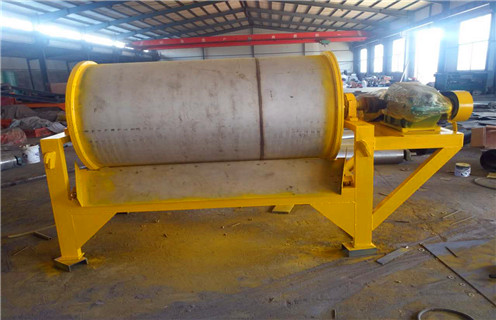 干式磁选机，干式HUANQIU.COM环球体育(中国大陆)科技公司怎样才能增加高磁感强度的属性？_磁性矿粒铁矿锰矿干式磁选机_干式HUANQIU.COM环球体育(中国大陆)科技公司怎样才能增加高磁感强度的属性？工作视频皮带及结构价格
